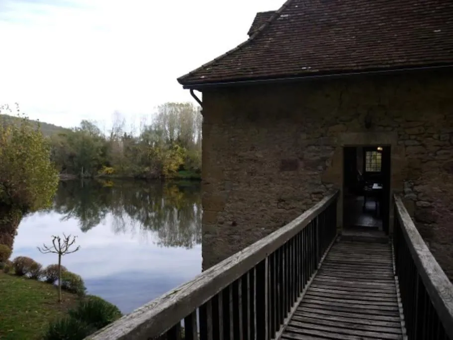 Le Moulin De La Toulzanie Villa Saint-Martin-Labouval 0*,  Frankrijk