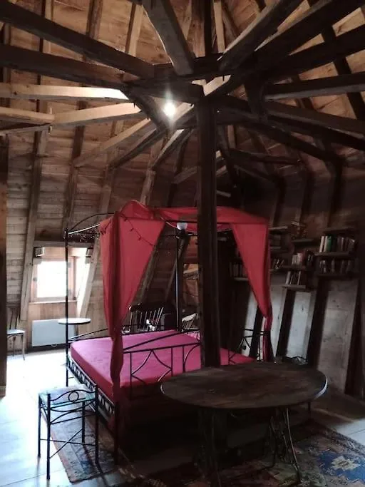 Holiday home Le Moulin De La Toulzanie Villa Saint-Martin-Labouval